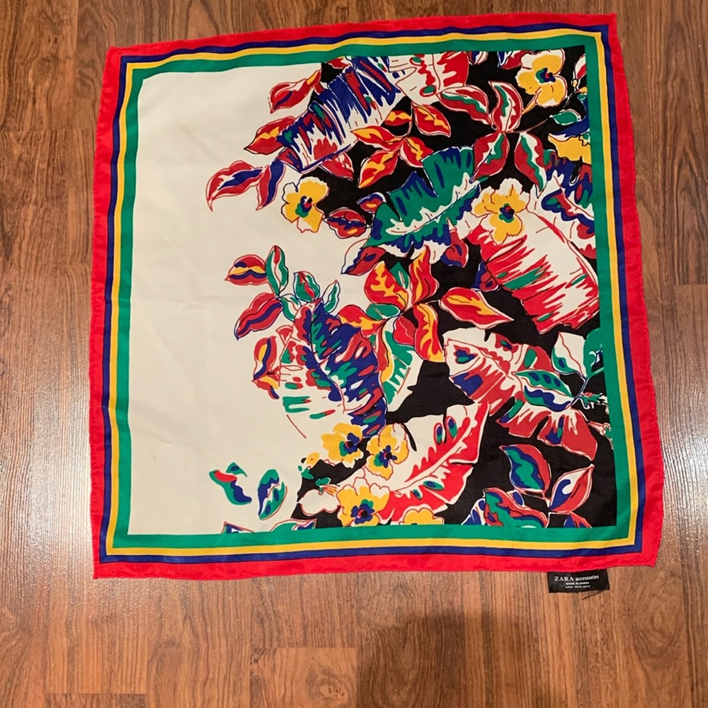 ZARA Accessories medium size scarf. 54 cm x 54 cm